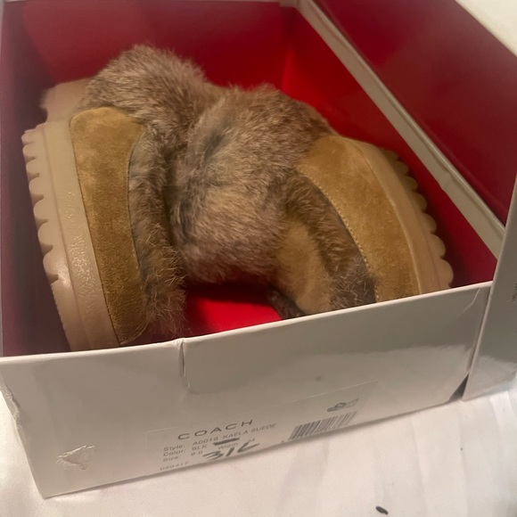 COACH Genuine Fur Wedges - Picture 6 of 6